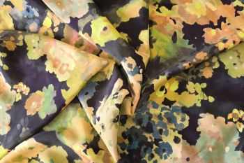 Lady McElroy - Enchanted Haze Floral - Navy - Sandwashed Silk-Mix Soft Satin Twill 